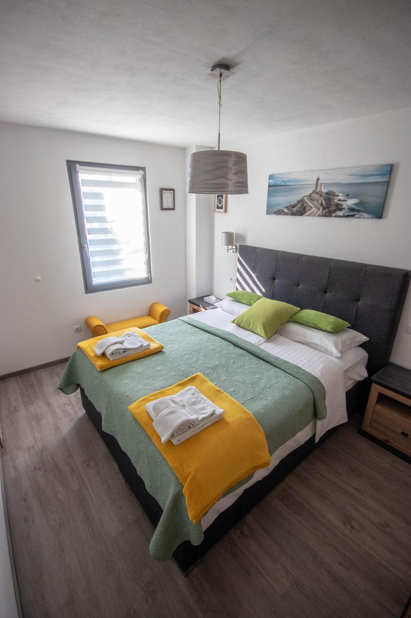 Apartment A&d *