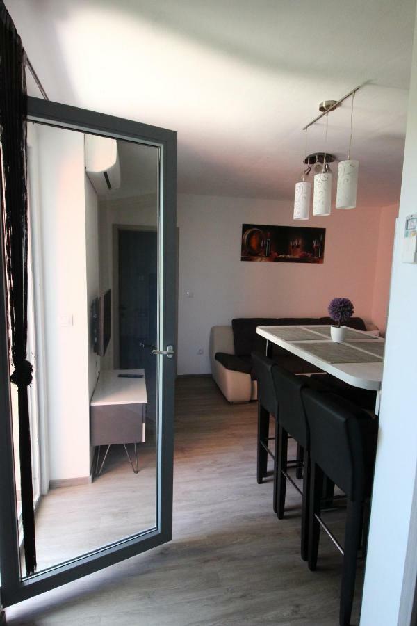 A&d Apartma *