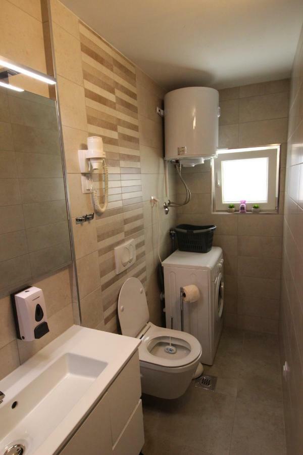 A&d Apartma *